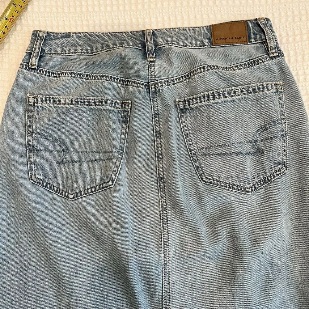 AE Dreamy Drape Low-Rise Denim Maxi Skirt Size 0 American Eagle - Picture 8 of 14